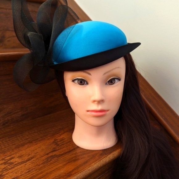 Vintage Teal and black fascinator hat and hat box - Picture 4 of 12